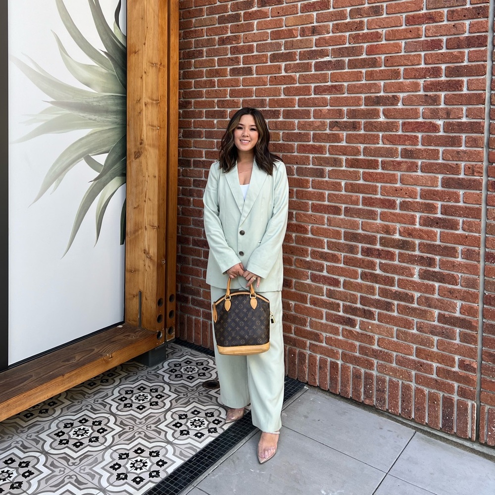 Authentic Louis Vuitton Lockit Vertical Bag